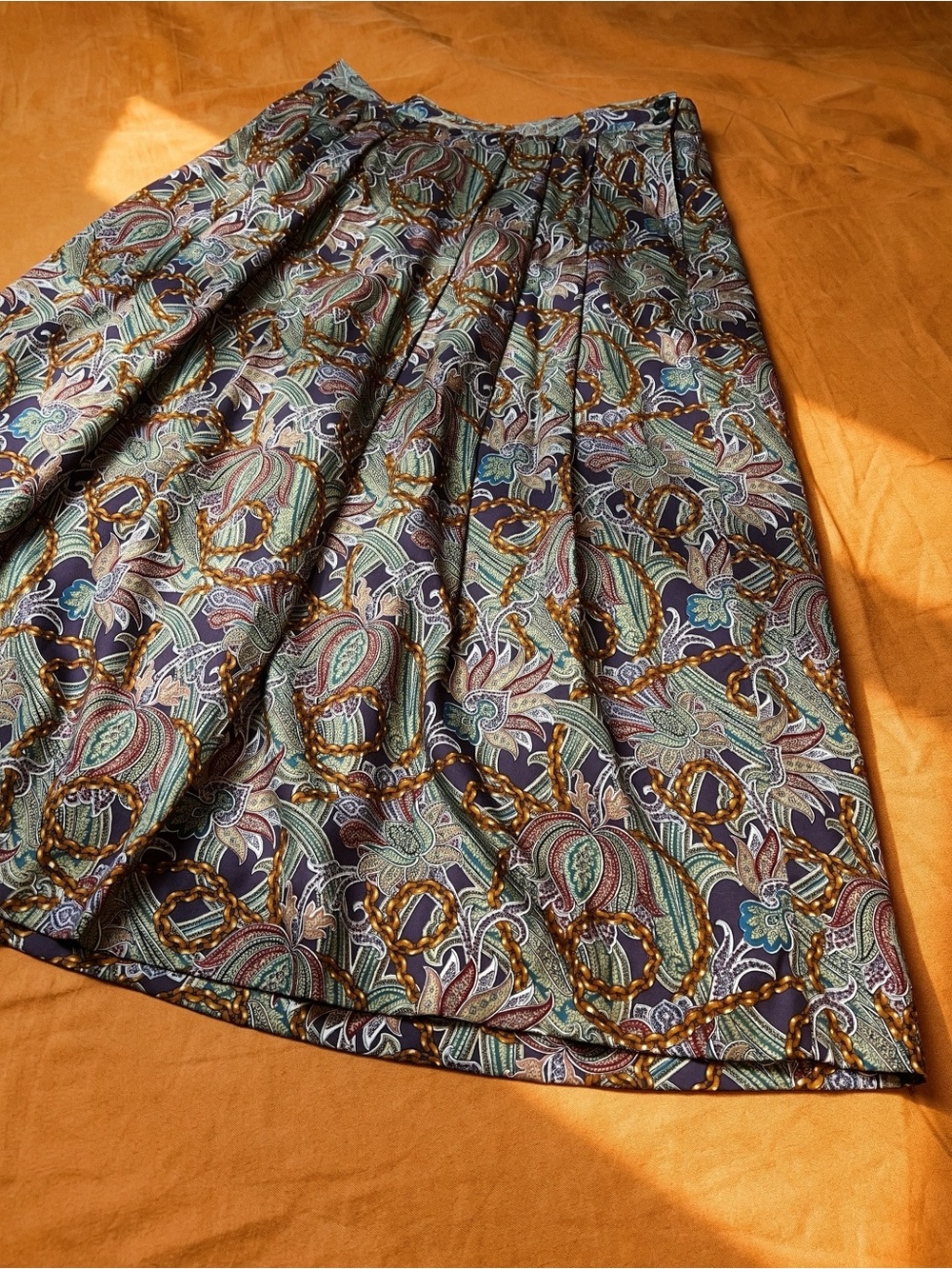 Vintage Corbin Ltd Pleated Midi Skirt 80s Dark Academia Paisley Chain Print - M